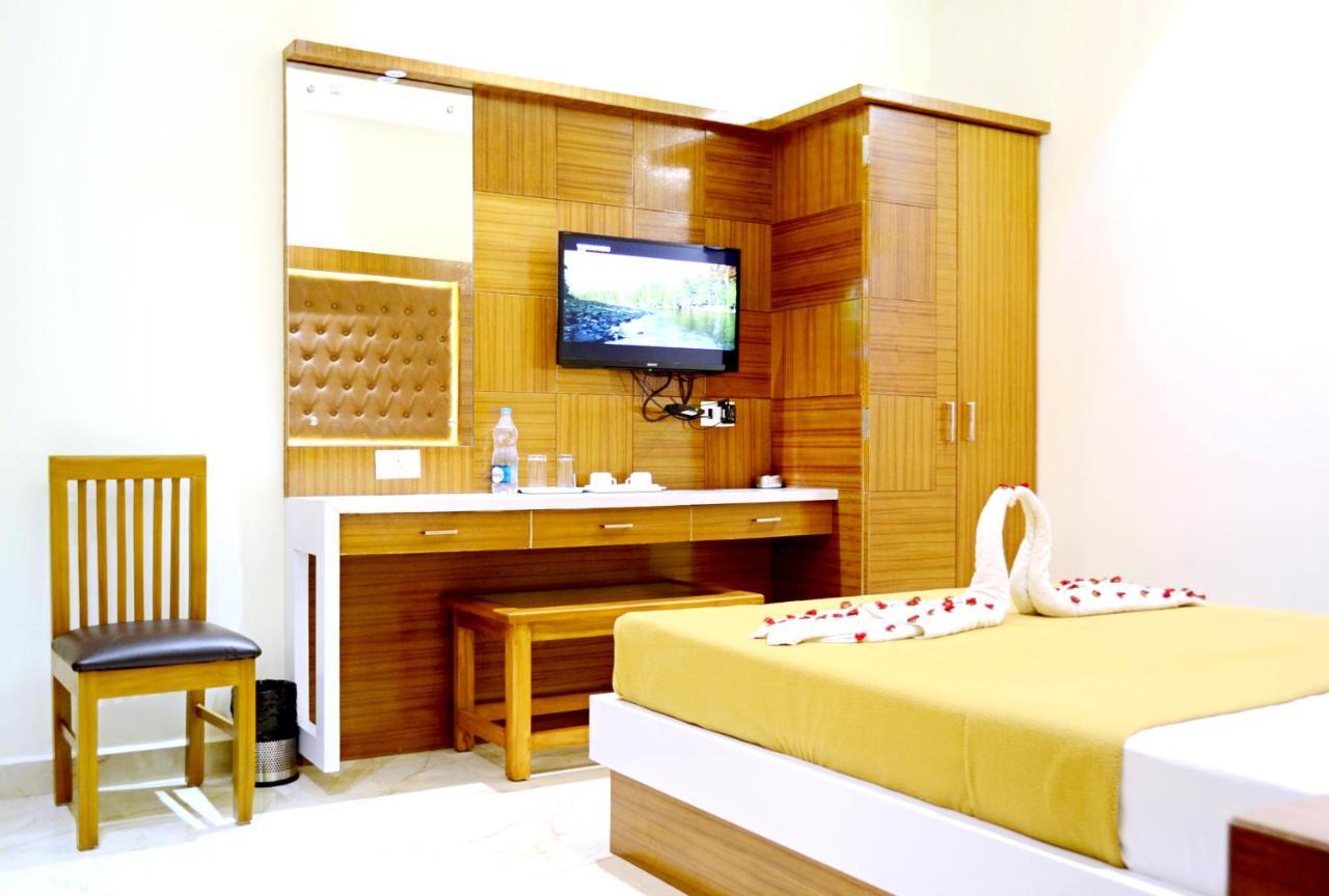 Tr Residency Hotel Pondicherry Exterior foto